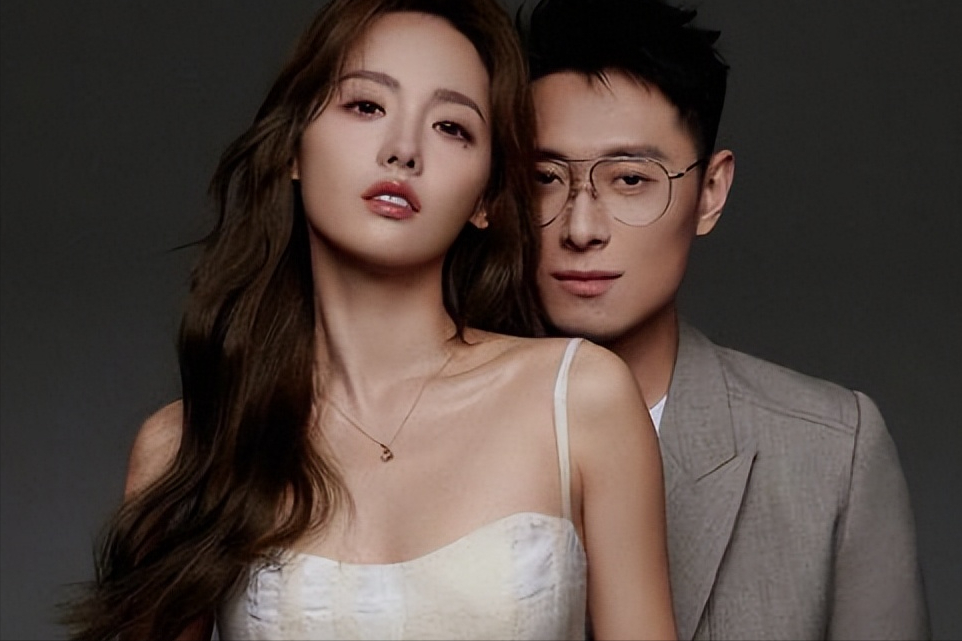 赵本山|张嘉倪屁股“太翘”引热议！被指身材“造假”，网友：买超他知道吗