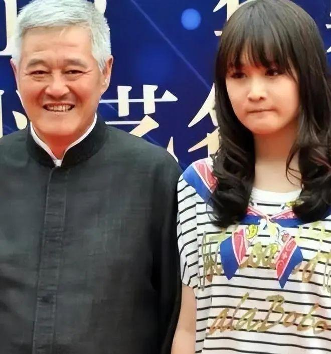 赵本山|赵本山拒绝出席女儿婚礼,封杀女儿直播事业,这女婿到底干了啥?