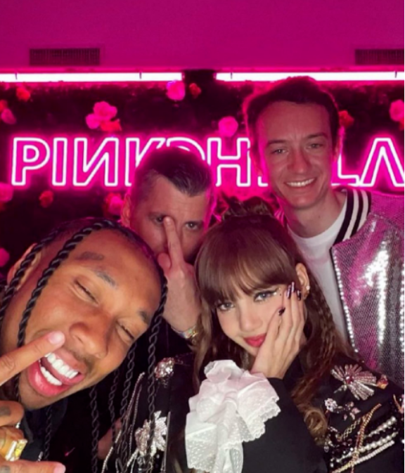 恋情早实锤了，还舍不得官宣？