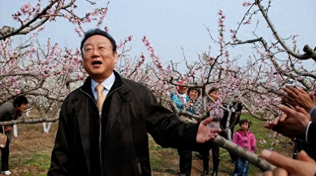 蒋大为:我老婆跟女儿是加拿大国籍,但我的加拿大绿卡早就过期了