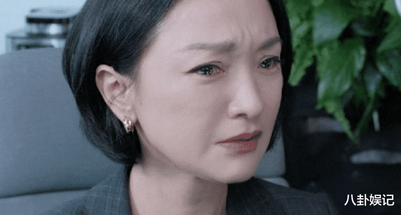 身材不行就别演“情妇”,43岁的董洁告诉你,什么是教科书式撩汉