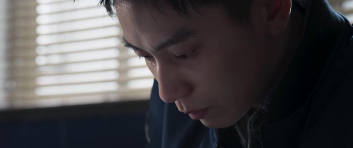 仅播4集拿下热度第一,豆瓣清一色好评,刑侦剧又甩出一部黑马剧