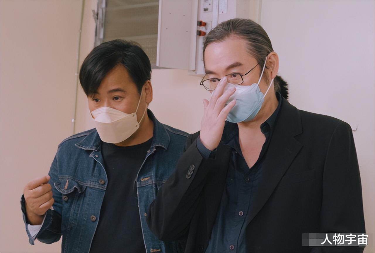 他童年困苦曾做童工，成名不靠导演哥哥，53岁娶小20岁嫩妻感情好