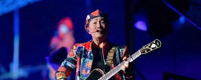 一位歌神开十场爆满,另一位仅开一场竟坐不满!