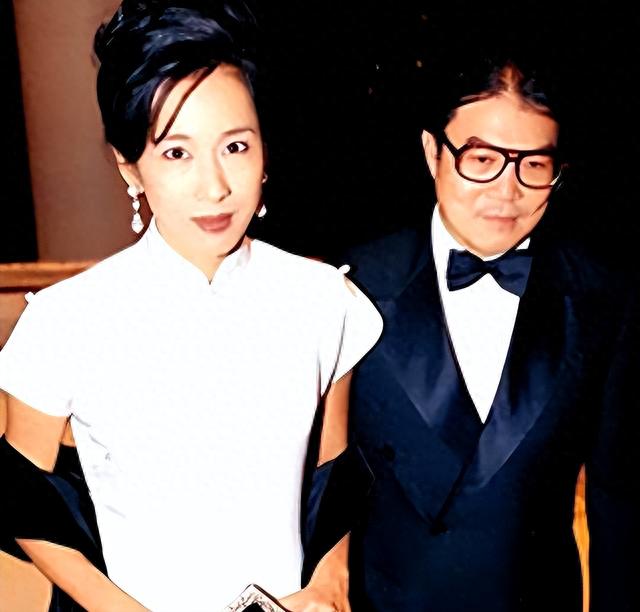 没想到!“独宠”郭晶晶二女儿的霍震霆,让所有人都刮目相看!