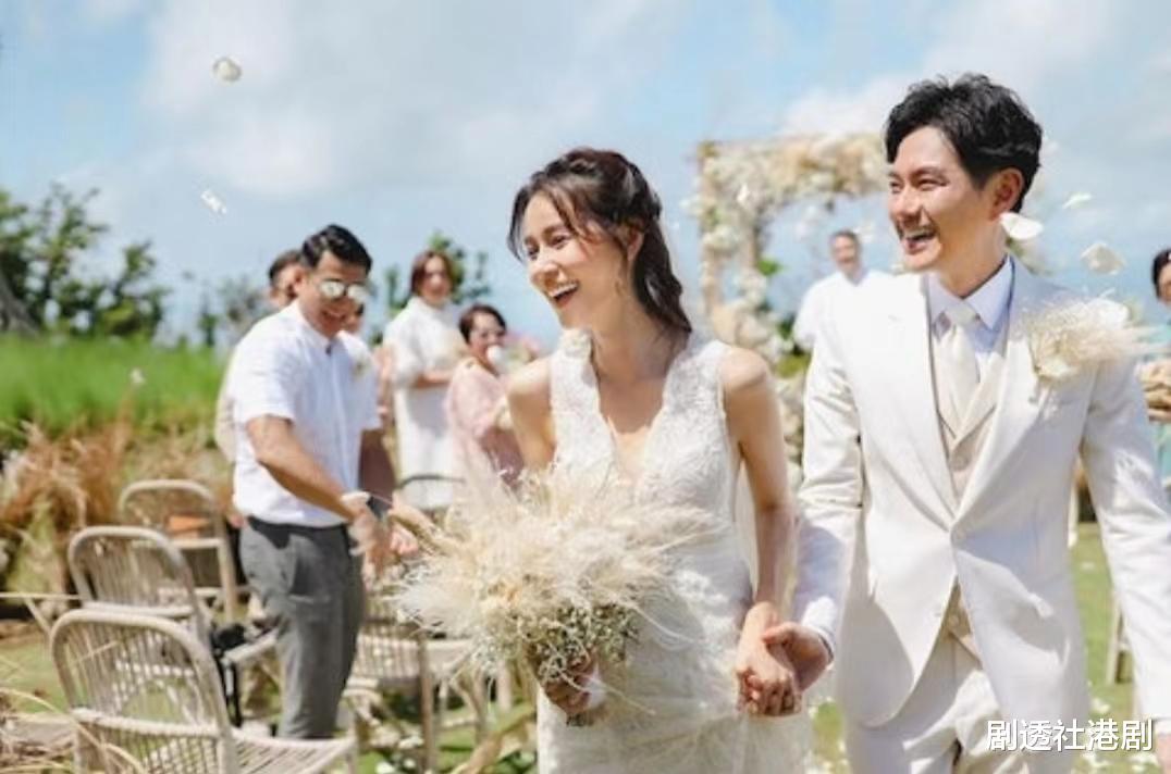 热议!TVB女星历年容貌变化大常被质疑整容,今五官越发变精致立体