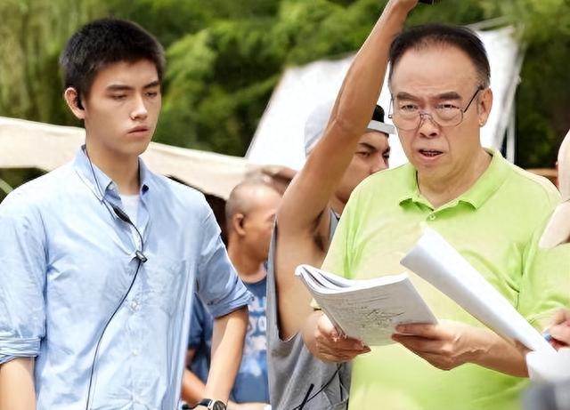 “智商堪忧”陈飞宇：上综艺被林更新质疑脑子，张若昀深受其害！