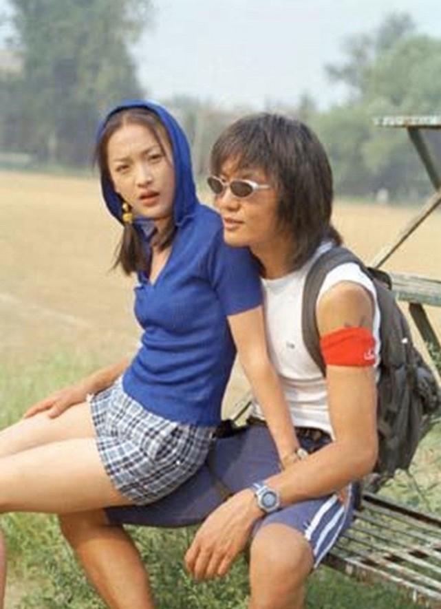 周迅|周迅“可怕”的少女感:大婶子的年纪却似小姑娘,恋爱是法宝?