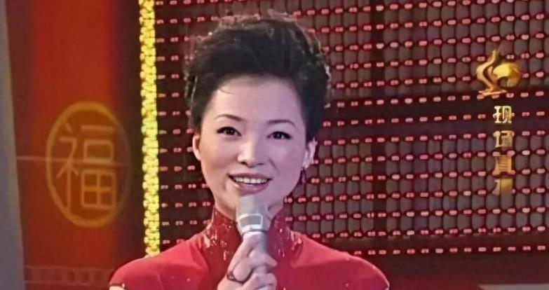 密春雷再被执行5亿总计12亿, 董卿:当初谈恋爱被利用了