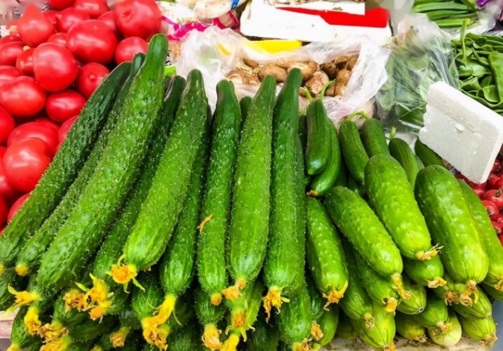 入夏后,黄瓜丝瓜一边站,多吃它,随便一拌,好吃又清爽 - 美食资讯(主打