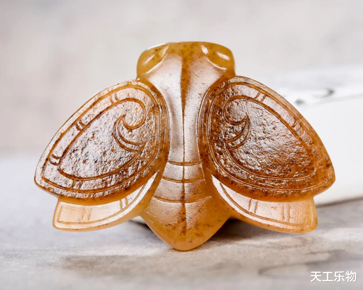 官窑|和田玉里无红玉？和田玉家族八大色彩分类！