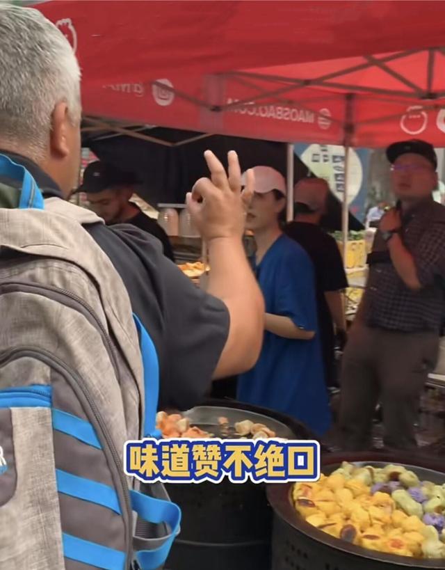 中餐|中国女网红包下美国一条街!办中华美食节,价格离谱,但老外超爱