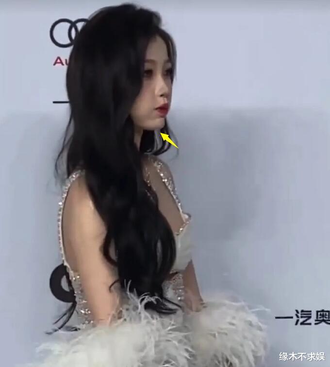 GQ盛典这一夜，杨紫白鹿虞书欣3大“普女”聚首，生图集体翻车！