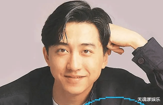 庾澄庆|庾澄庆被传心脏病死亡，小14岁娇妻匆赶往，经纪人出面发声