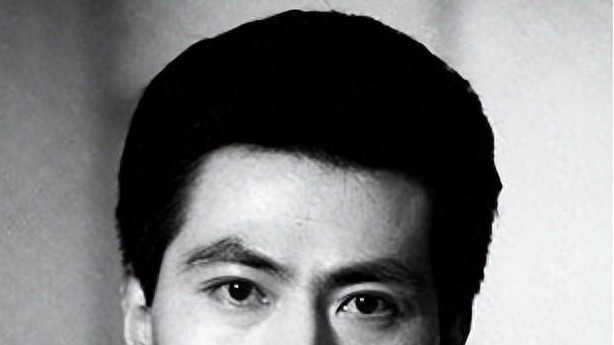 陆剑民|出道36年不温不火，老婆却靠一首歌吃了35年，如今成春晚常客