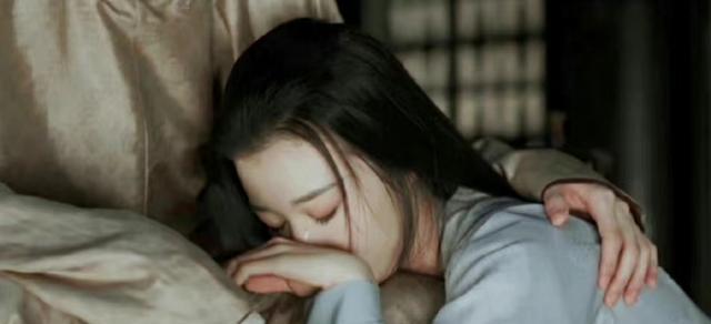 杨洋毫发无伤、王楚然全网攻击，看来黄渤的话应验了，闹剧刚开始