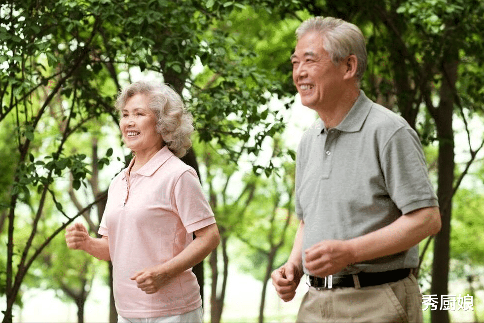 臭豆腐|50岁后,一定要戒掉这4件事,越早戒掉越好,轻松活到八九十岁!
