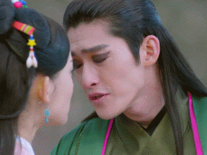 裤衩子外露，诱惑尼姑装，这些毁三观的操作，导演怕是个猪脑子吧