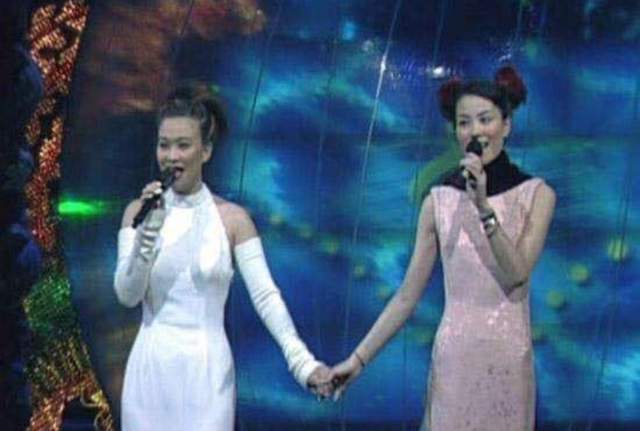 知名歌手那英疑似曝大瓜!照片被剪综艺镜头被删,猜测牵扯好声音