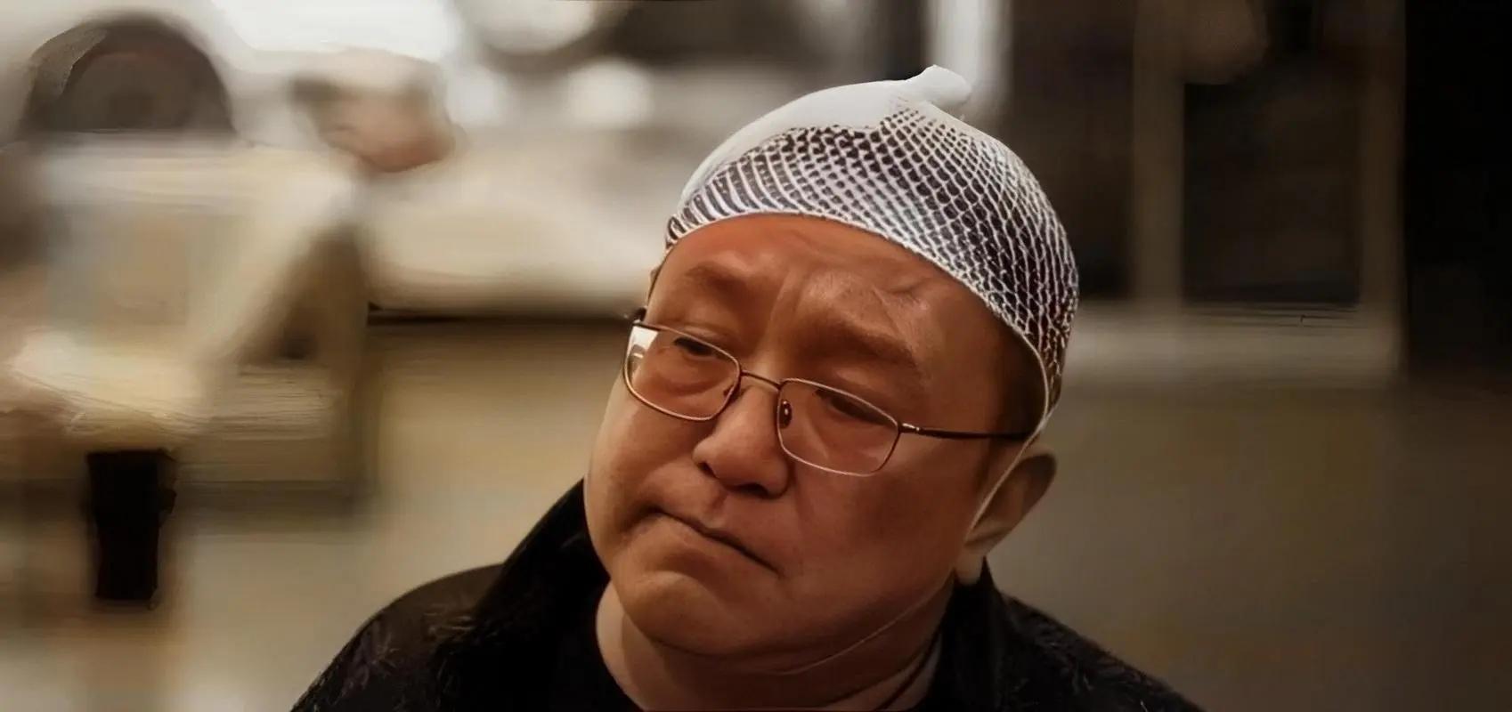 演员句号：二婚娶小11岁的丫蛋为妻，给晚年丧子的岳父岳母当亲儿