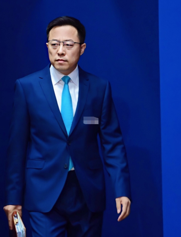 赵立坚|外交部赵立坚,表面谦谦公子实则“战狼”化身,学历和头脑并存