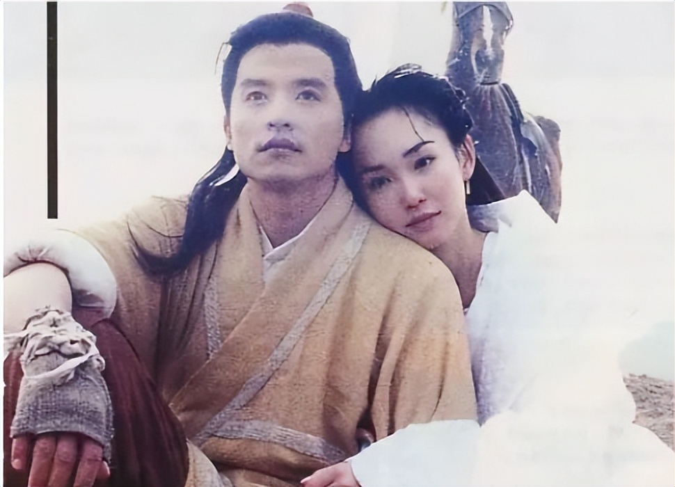 林志玲夫妇现身,黑泽终于被她熬成了“爹”