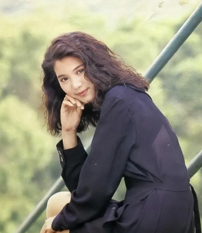 女生男相竟是大富大贵相 但有人美颜盛世 有人被说太丑 差距真的大