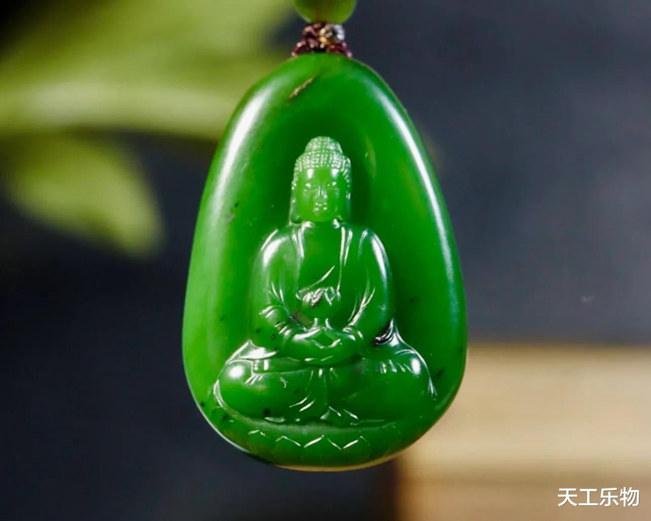 新坑料与老坑料!如何辨别和田玉碧玉的新老坑?