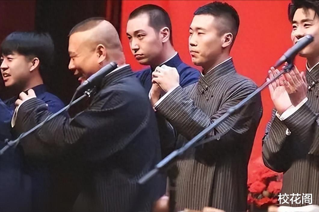 看岳云鹏和德云社现状,终于明白,曹云金当年出走并不都为了钱
