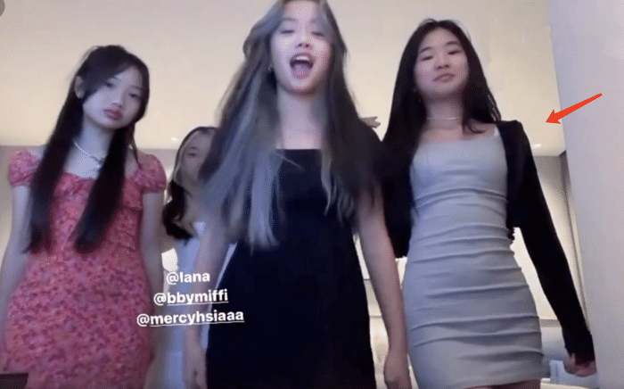 grace|曹格前妻晒母女约会照,12岁Grace戴大耳环做美甲,和妈妈像同龄人