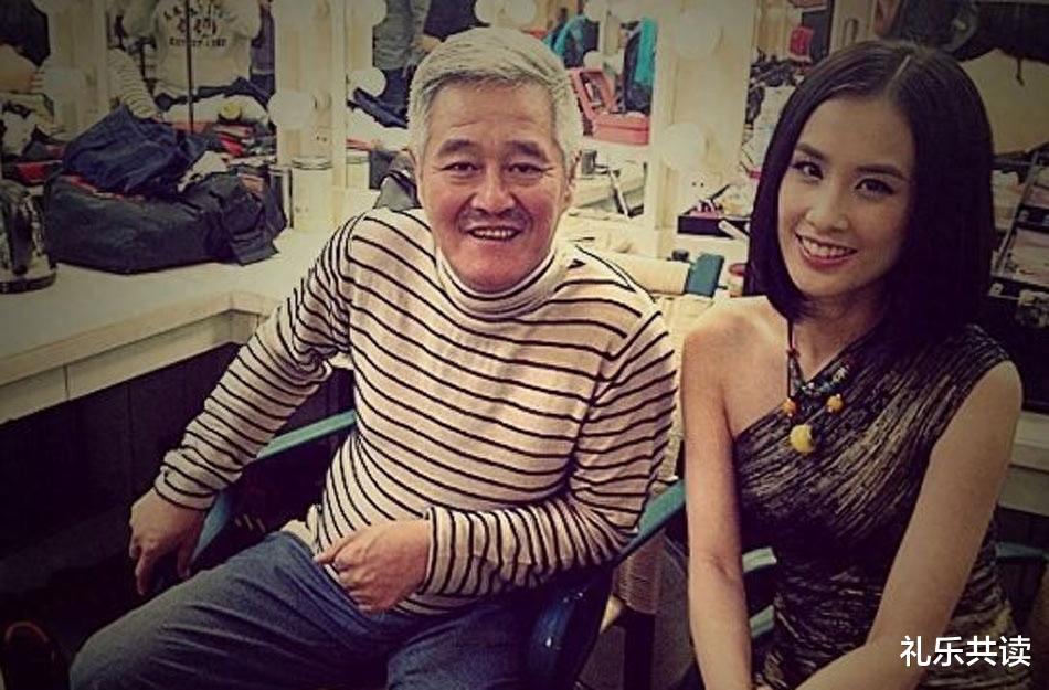 赵本山暧昧的九大女星，个个肤白貌美懂事听话，揭开赵本山真面目