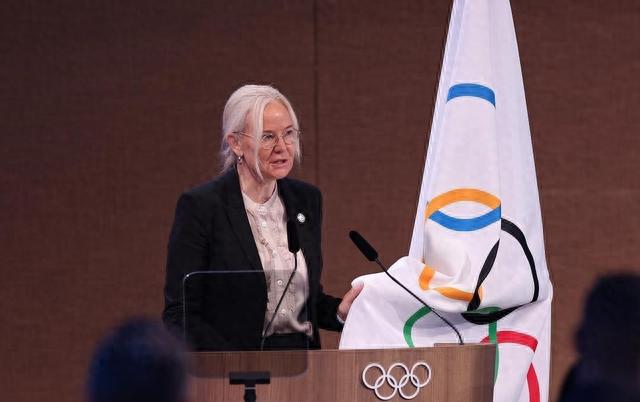 杨紫琼练过什么体育，国际乒联女主席成首个乒乓球国际奥委会成员