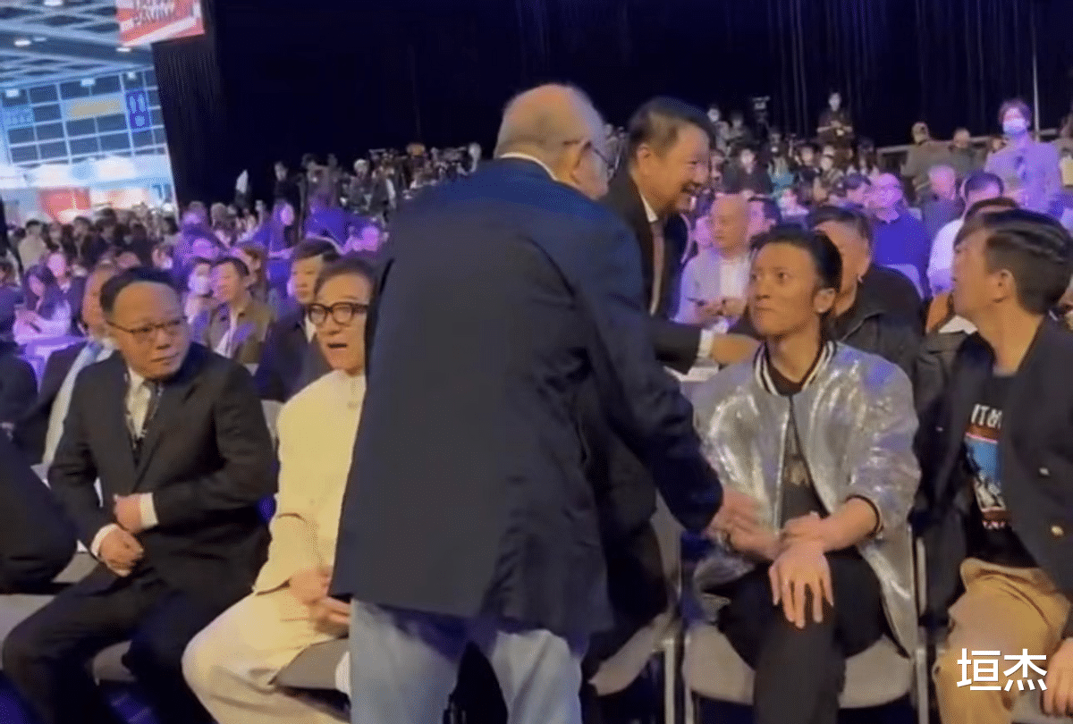 英皇|10大影帝的\暗斗\,一场英皇巡礼,才知道什么是魔高一尺道高一丈