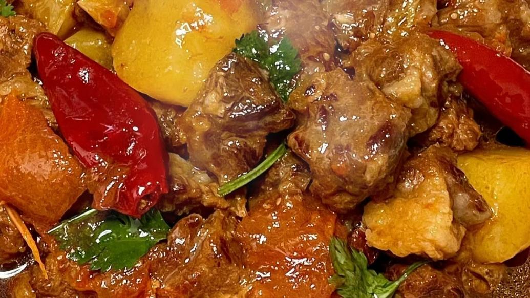 食盐|新年将至，建议大家别太节省，家宴准备八道硬菜，营养搭配氛围足