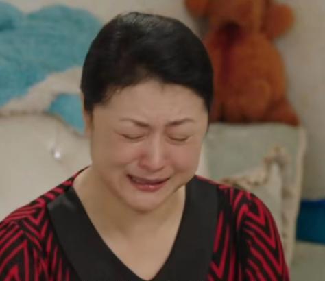 谢大脚|《乡村爱情15》:谢大脚得知香秀患癌后,奉献了一段教科书式表演