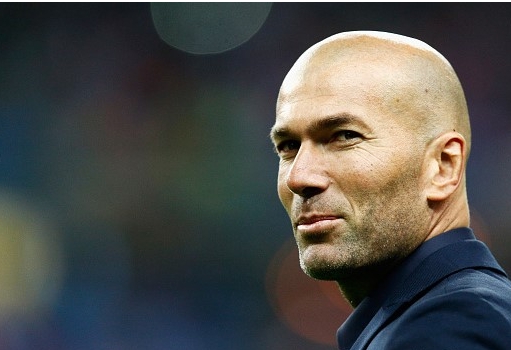 主帅齐达内,他向皇马递交了一份辞职信