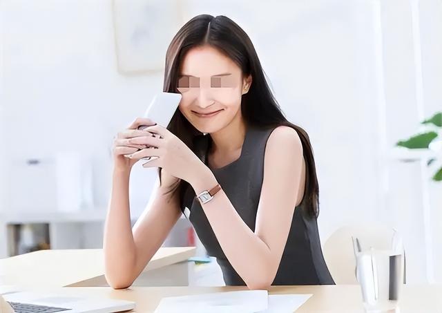 王晓玉|赖昌星红楼里的“女公关”:光鲜靓丽下,过着暗无天日的腐靡生活