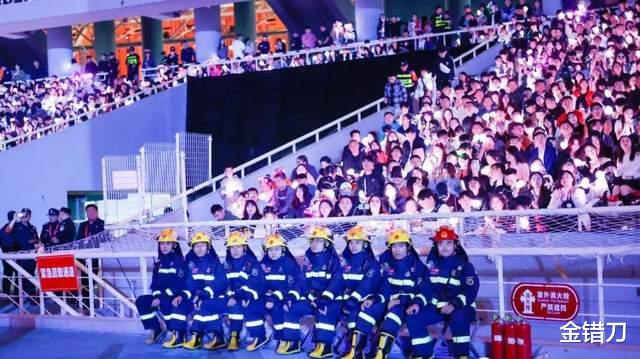 狂卷168亿！今年最火“景区”，站着把钱挣了