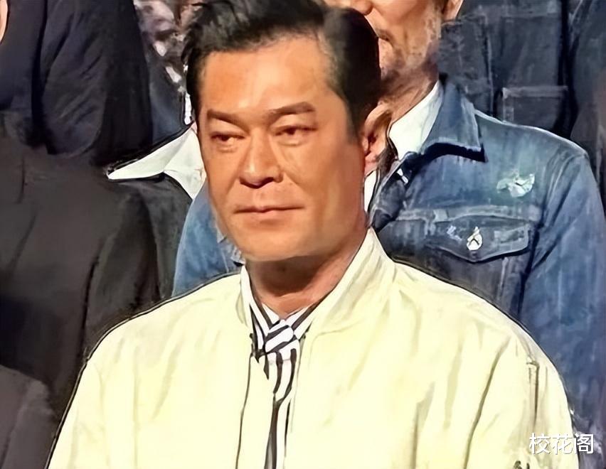 60岁刘青云和52岁古天乐同框,“天然脸”和打针脸的差距一目了然