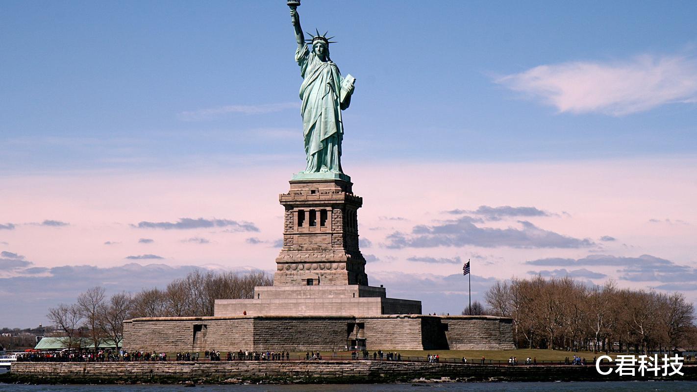 竟然全是假的!马斯克揭开美国遮羞布,外媒:真相远比这更可怕