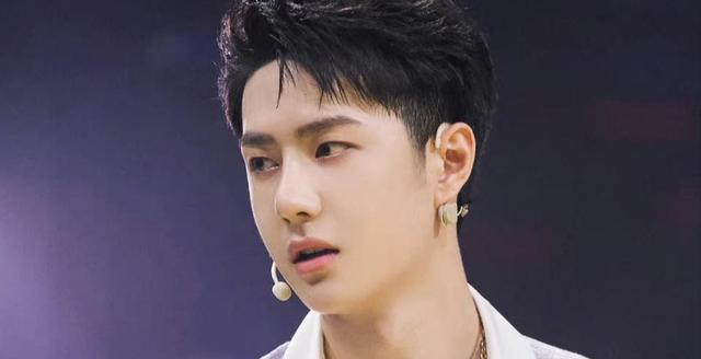 吴宣仪|杜华怎么想的?让吴宣仪程潇开始走性感路线,转变较突然不太适应