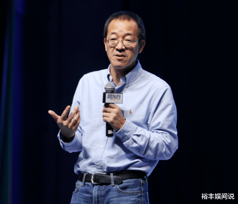 网红辛巴直播间中叫嚣东方甄选！暗讽俞敏洪拉了，网友评论两极化