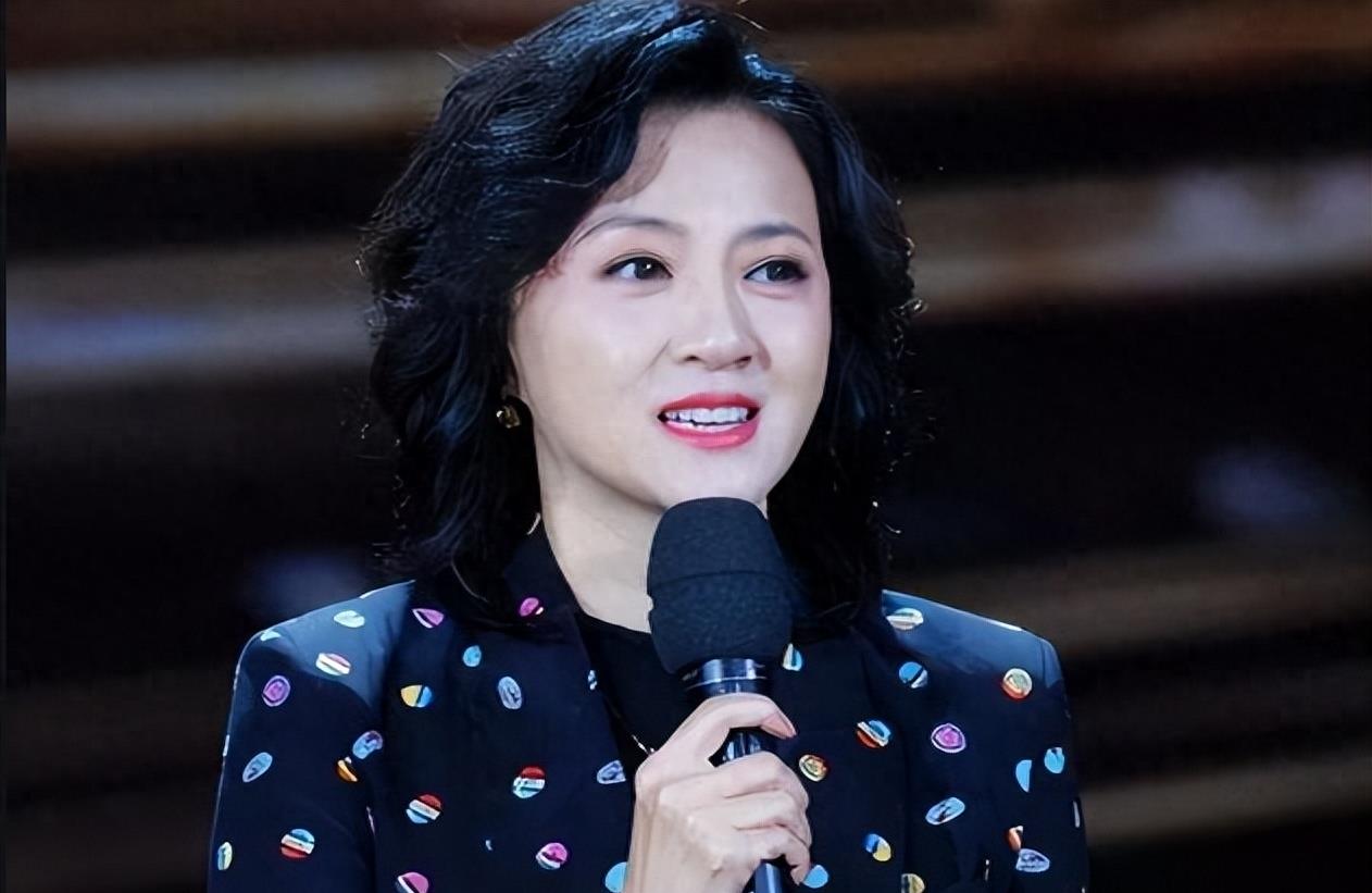 5登春晚火遍全国,却沦落至精神病院,谁害了“小品女王”金玉婷