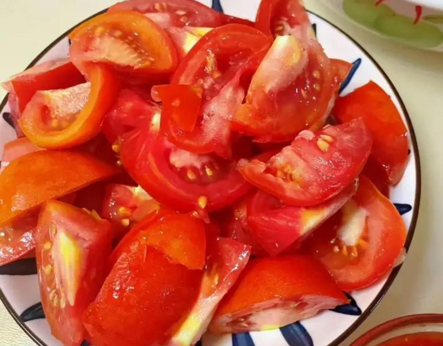 茄子|东北大姐去儿子家，看见儿媳妇准备的菜，直言：以后再也不来了