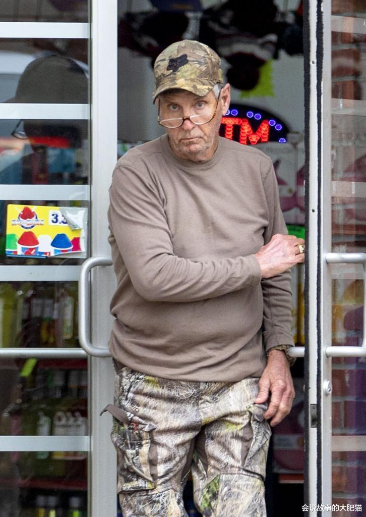 布兰妮父亲因严重感染而被截肢 即使如此布兰妮也不会原谅他