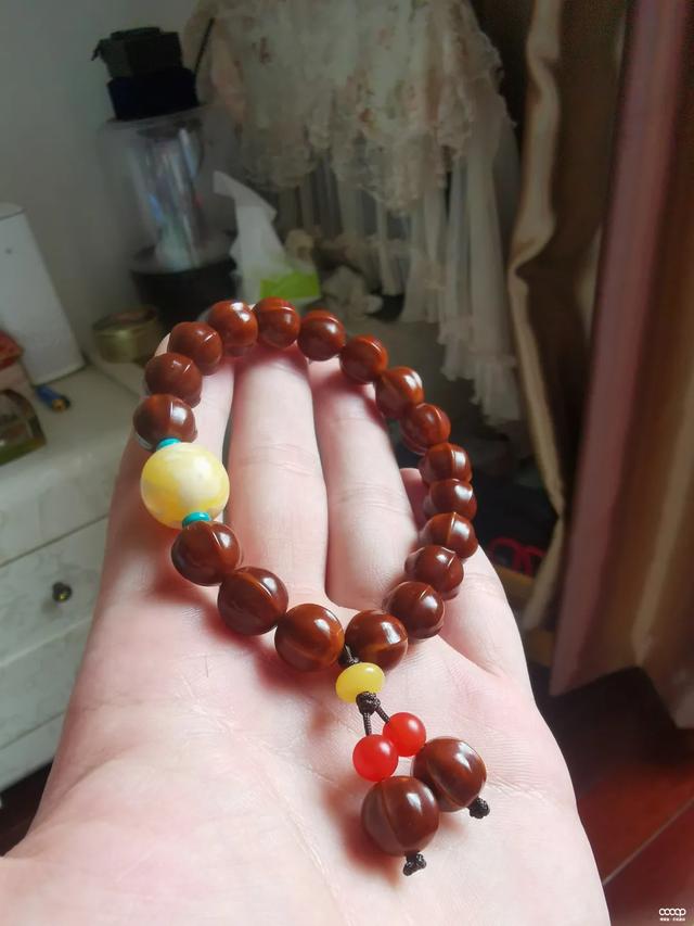 核桃|手串能不能下水洗？他这样玩了9年，没有盘不红的串儿