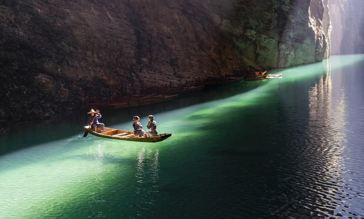 荔波|屏山大峡谷 VS 荔波小七孔，都是中国最美的地方之一，你喜欢哪个