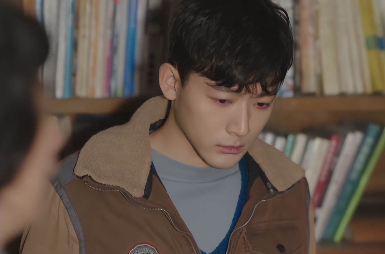 央视《父辈的荣耀》告诉我们：当配角太惊艳时，男主可以打酱油了