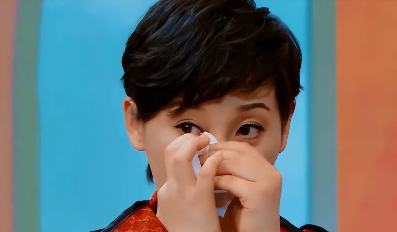 冯小刚又爆一大瓜,妻子徐帆收养的女儿,竟是他的“私生女”