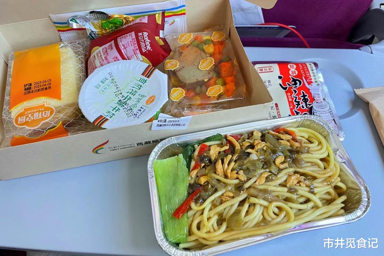 飞机餐|哪家航空公司的飞机餐最好吃?6家公司榜上有名,掐着饭点买机票